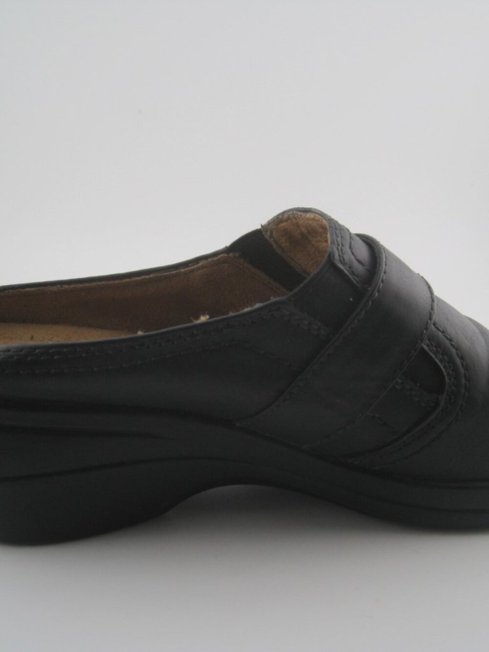 Naturalizer Women's Size 7 Black Leather Slip On Adjustable Strap Linton Clogs - Picture 4 of 10